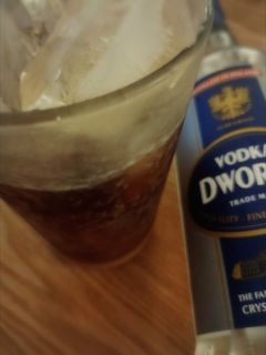 Φωτογραφία της συνταγής Απλό κοκτέιλ βότκας με κόκα κόλα (3 υλικά) ✨Coca Cola Vodka Cocktail✨