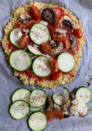 Una foto de Pizza con base de coliflor