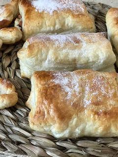 Una foto de Napolitanas rellenas dulces y saladas