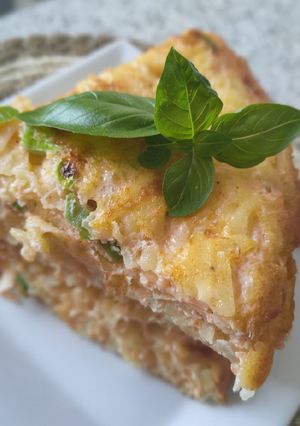 Zdjęcie przepisu Omlet ziemniaczany z serem.