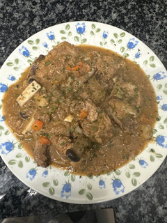 Una foto de 510. Conejo a la berguedana con mezcla de setas (principal carne)