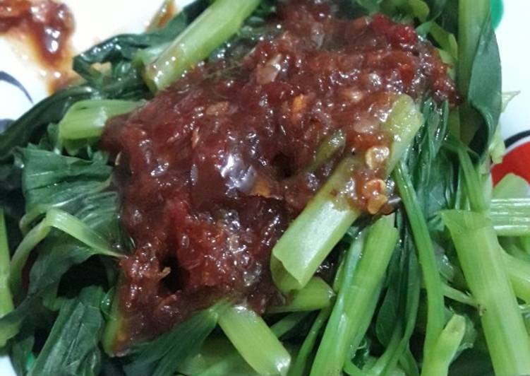 Rujak kangkung