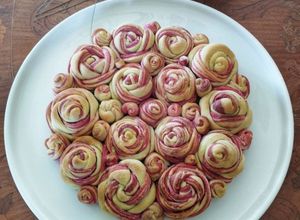 Foto di Pane alle rose con barbabietola e olio evo, cottura airfryer 🌷