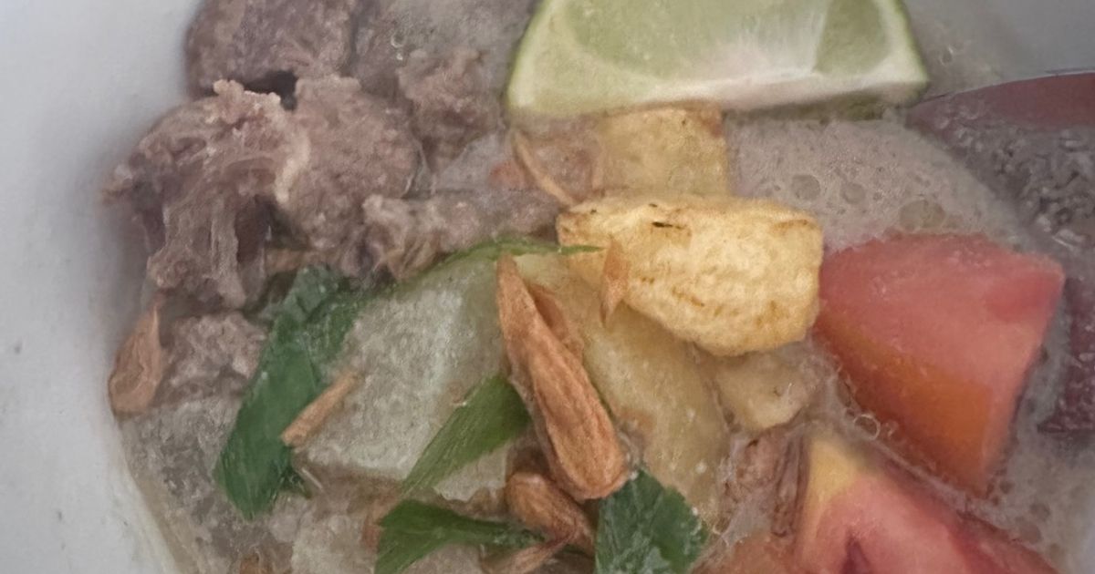 Soto betawi kuah santan dan susu