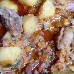 A picture of Irish potatoes sauce with chicken.