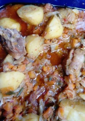 A picture of Irish potatoes sauce with chicken.