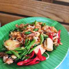 A picture of Tumis Udang Tahu Sayuran.