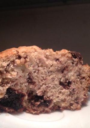 A picture of Healthier Banana bread - no butter - no sugar - no eggs.