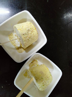 મલાઈ કેસર પિસ્તા કુલ્ફી (Malai Kesar Pista Kulfi Recipe In Gujarati) રેસીપી મુખ્ય ફોટો