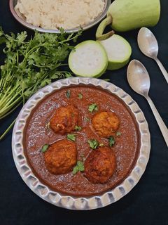 लौकी के कोफ्ते (lauki ke kofte recipe in hindi) रेसिपी मुख्य फोटो