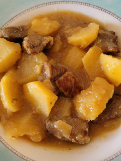 Una foto de Patatas guisadas con ternera