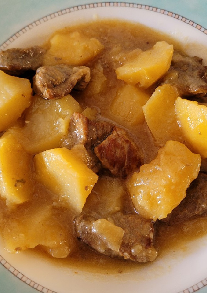 Una foto de Patatas guisadas con ternera