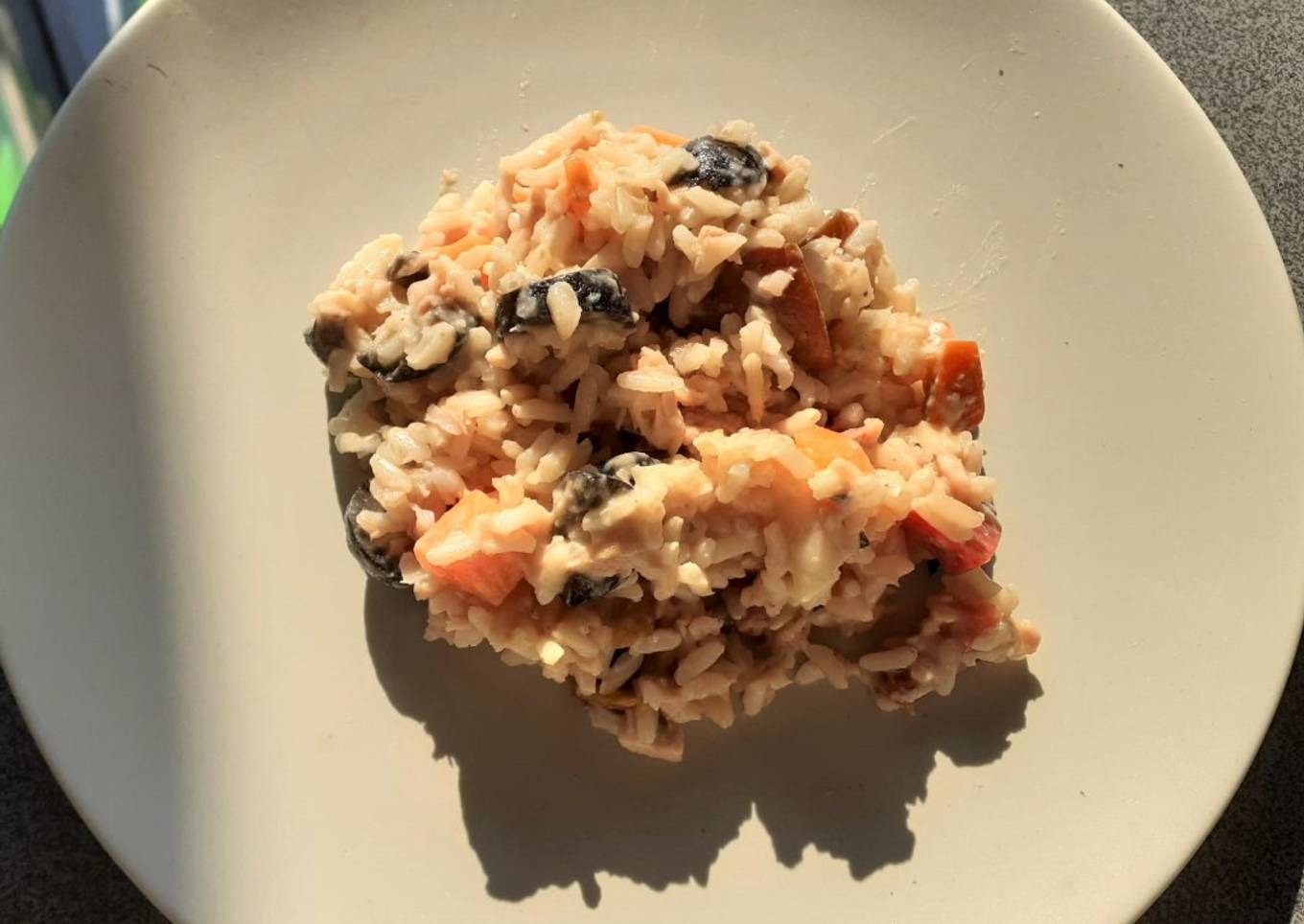 Ensalada de Arroz Integral con Hummus