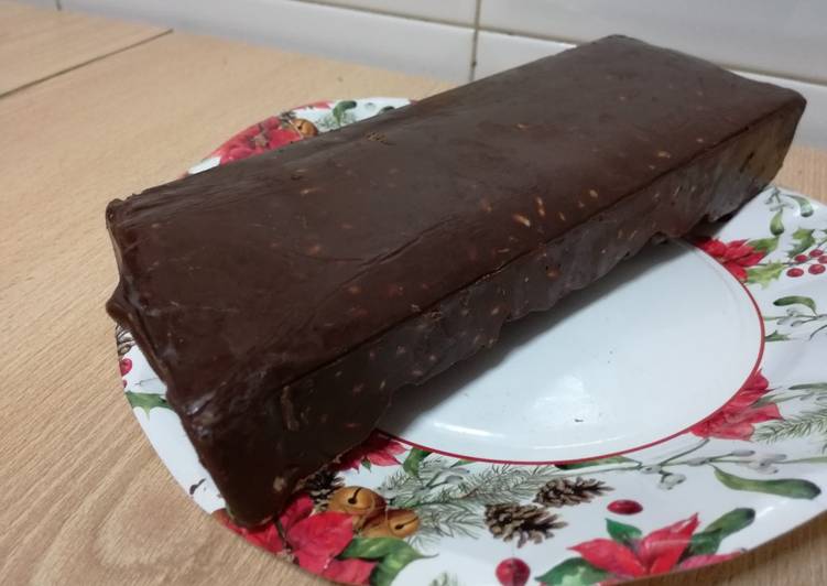 Turrón de chocolate crujiente con quinoa inflada