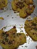 Garlic Butter Parmesan Smashed Potatos
