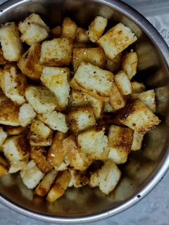 A picture of Caramel bread popcorn.