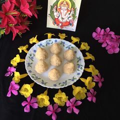 A picture of Coconut Modak.