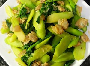 Hình của món Cải làn xào ngao.