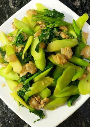 Hình của món Cải làn xào ngao.