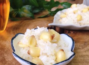 Hình của món Xôi hạt sen cốt dừa.