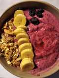 Smoothie bowl de frutos rojos