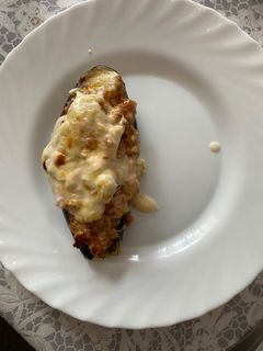 Una foto de Berenjena rellena 🍆