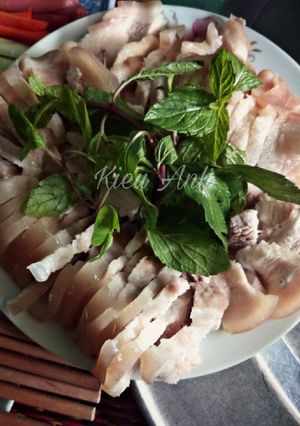 Hình của món Mẹo làm: Thịt ba chỉ luộc giòn ngon hơn.