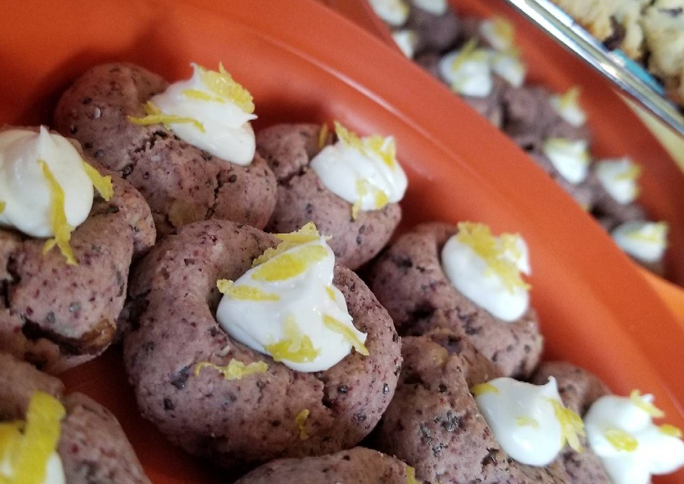 Cranberry sweet keto cookies, alone, without sugar