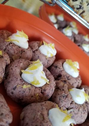 A picture of CRANBERRY dessert cookies Keto, Gluten Free, Sugar Free.