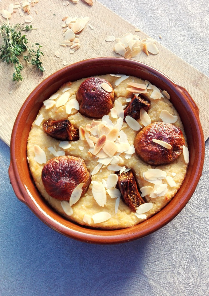 Una foto de Postre de higos rellenos de almendras