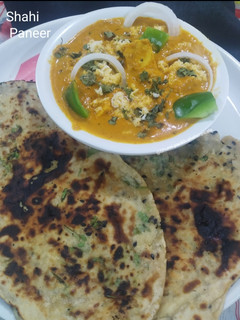 શાહી પનીર (Shahi Paneer Recipe In Gujarati) રેસીપી મુખ્ય ફોટો