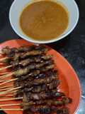 Sate sapi bumbu kacang
