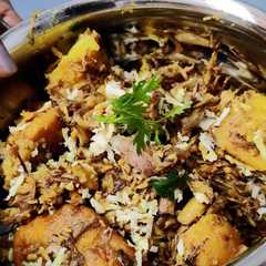Mocha(banana flower) narikel (coconut) chochori রেসিপির প্রধান ছবি