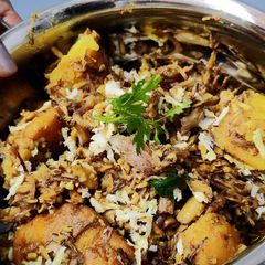 A picture of Mocha(banana flower) narikel (coconut) chochori.