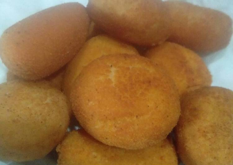 resep cara membuat Bola" singkong crispy isi gula merah