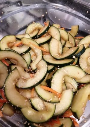Une photo de Salade de concombre, façon Coréenne