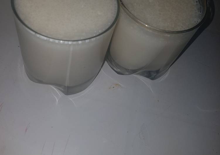 Steps to Prepare Speedy Banana milkshake