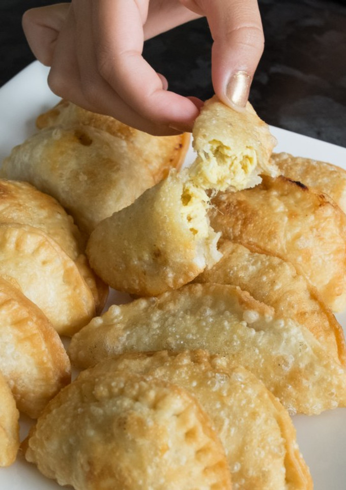 Una foto de Empanadillas de pollo al curry