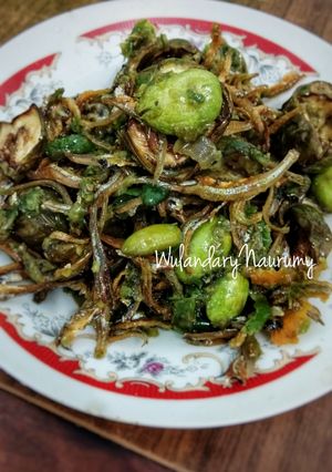 Foto resep Sambel Hijau Ikan Teri & Pete
