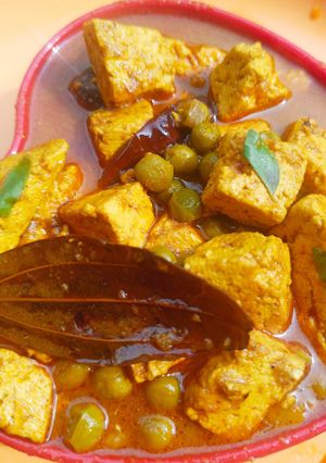 मटर पनीर की सब्जी (matar paneer ki sabzi recipe in Hindi) रेसिपी मुख्य फोटो
