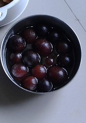 কালো জাম মিষ্টি তৈরি রেসিপির প্রধান ছবি