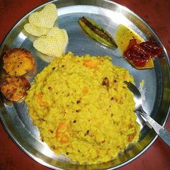 A picture of Khichdi.
