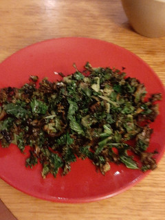 Una foto de Kale crujiente al horno