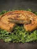 Torta salata alla salvia con mele e prosciutto crudo