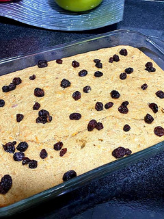 Una foto de Torta de zanahoria y banana con frutos secos