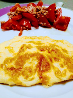 Una foto de Tortilla francesa rellena de queso