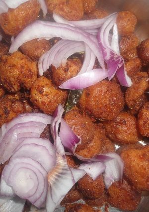 A picture of Soya chunk fry.