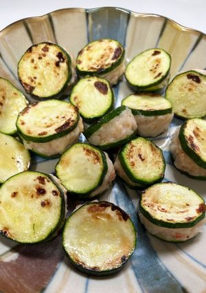 煎櫛瓜夾海鮮漿（花枝漿/蝦仁漿） 的食譜成品照片