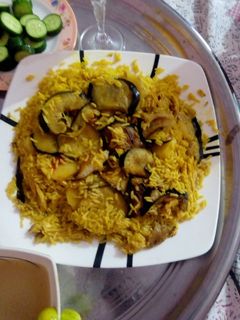 صورة لوصفة مقلوبة بالفراخ