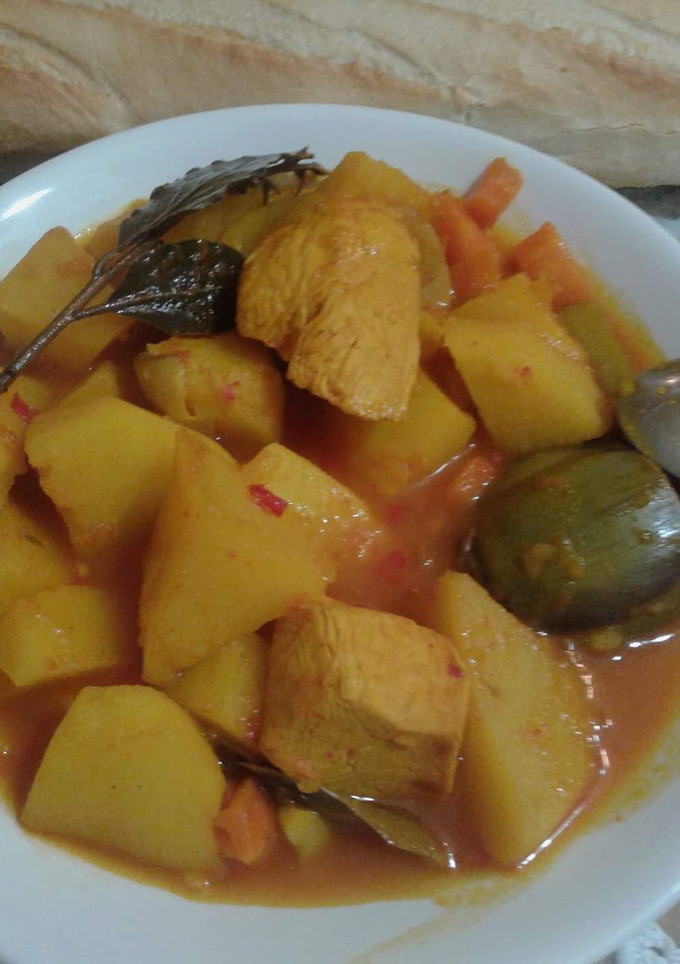 Una foto de Estofaito de pollo